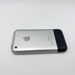 Apple iPhone 2G 8GB MA712LL 1. Generation iOS Version 2.2.1