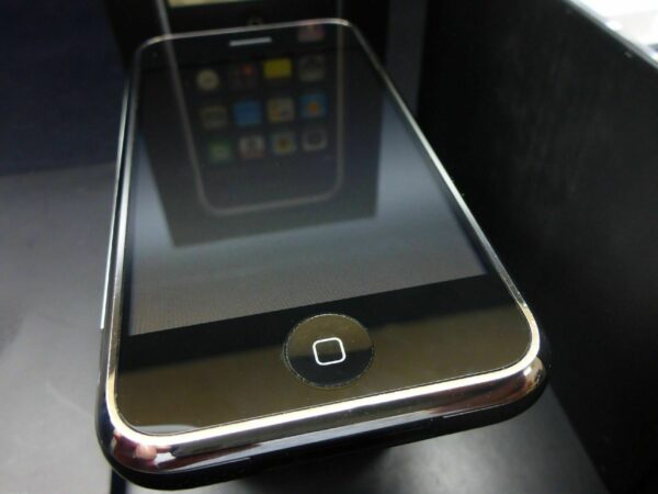 APPLE iPhone 2G 8GB NEUWERTIG 1st ERSTAUSGABE 1.Generation RARITÄT 1th 1st 1G - rima-it.de