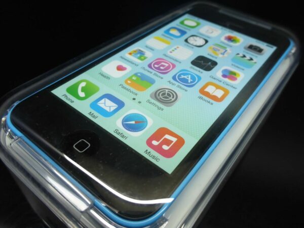 DEMO iPhone 5C 8GB blau originalverschweißt versiegelt OVP 3A215B/A New Sealed - rima-it.de