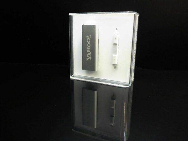 NEU Apple iPod 3G shuffle YAHOO 3.Generation 4GB OVP silber Limited 3th 3st New - rima-it.de