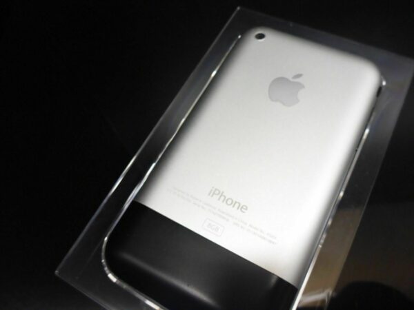 iPhone 2G 8GB NEUWERTIG 1st ERSTAUSGABE 1.Generation RARITÄT 1th 1st 1G Apple 1 - rima-it.de