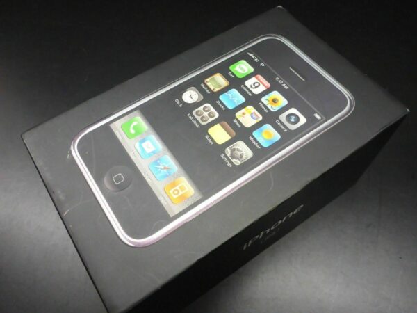 iPhone 2G 8GB in ORIGINALVERPACKUNG ERSTAUSGABE 1.Generation Apple USA 1st 1th - rima-it.de