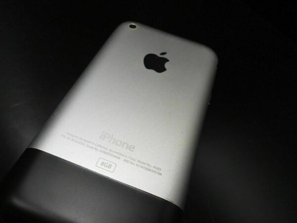 iPhone 2G 8GB sehr schön 1st ERSTAUSGABE 1.Generation RARITÄT 1th 1st 1G Apple - rima-it.de