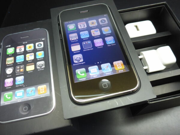iPhone 3G 8GB schwarz black in OVP Apple MB490DN/A RARITÄT gepflegt schön - rima-it.de