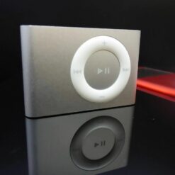 Apple iPod shuffle 2. Generation 1GB OVP in silber MA584ZD/A OVP und sehr sauber