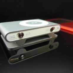 Apple iPod shuffle 2. Generation 1GB OVP in silber MA584ZD/A OVP und sehr sauber