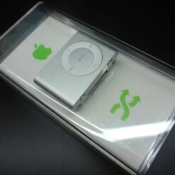 Apple iPod shuffle 2. Generation 1GB OVP in silber MA584ZD/A OVP und sehr sauber