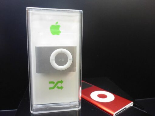 Apple iPod shuffle 2. Generation 1GB OVP in silber MA584ZD/A OVP und sehr sauber