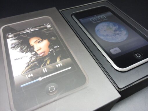 Apple iPod touch 16GB silber MA627ZD/A 1G Traumzustand Macy Gray in OVP – Bild 3