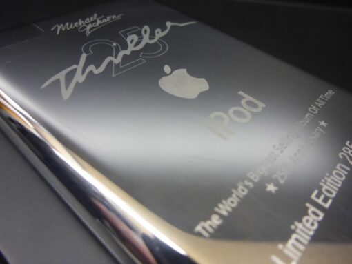 Apple iPod touch 1G 8GB Michael Jackson 25 Limited Edition THRILLER 285 von 300 – Bild 10