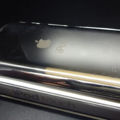 Apple iPod touch 8GB black 4. Generation OVP MC540FD/A in OVP