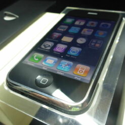 DEMO NR: 98 Apple iPhone 2G 4GB 1.Generation in weißer DEMO OVP 1G 1st SELTEH