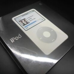 NEU Apple iPod Classic 30GB weiß MA002FD/A 5G NEW FACTORY SEALED white 5th OVP