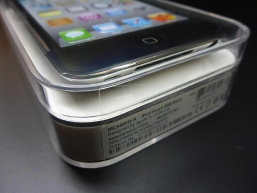 NEU Apple iPod touch 8GB black 4. Generation OVP MC540FD/A verschweißt RARITÄT – Bild 4
