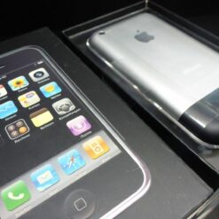 NEU iPhone 2G 8GB NEU OVP ERSTAUSGABE 1.Generation MB217D/A RARITÄT 1st 1th new