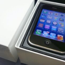 RARITÄT iPhone 3GS 32GB APPLE Servicegerät in OVP weißer Box RARITÄT selten
