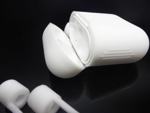 für AirPods Silikonhülle mit Halteband Straps TOPSchutz perfekte Passform Etuis – Bild 5