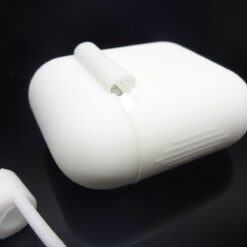 für AirPods Silikonhülle mit Halteband Straps TOPSchutz perfekte Passform Etuis