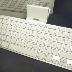 iPad Keyboard Dock MC533D/A ORIGINAL-Apple Dockingstation Tastatur iPad 1 2 3 4