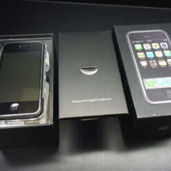 iPhone 2G 8GB in ORIGINALVERPACKUNG ERSTAUSGABE 1.Generation APPLE 1st 1G 1th