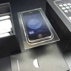 iPhone 2G 8GB in ORIGINALVERPACKUNG ERSTAUSGABE 1.Generation APPLE 1st 1G 1th