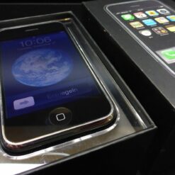 iPhone 2G 8GB in ORIGINALVERPACKUNG ERSTAUSGABE 1.Generation gepflegt 1st MB217D