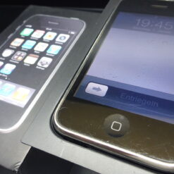 iPhone 3G 8GB schwarz black in OVP Apple MB490DN/A RARITÄT gepflegt und sauber