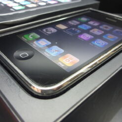 iPhone 3G 8GB schwarz black in OVP Apple MB490DN/A RARITÄT gepflegt und sauber